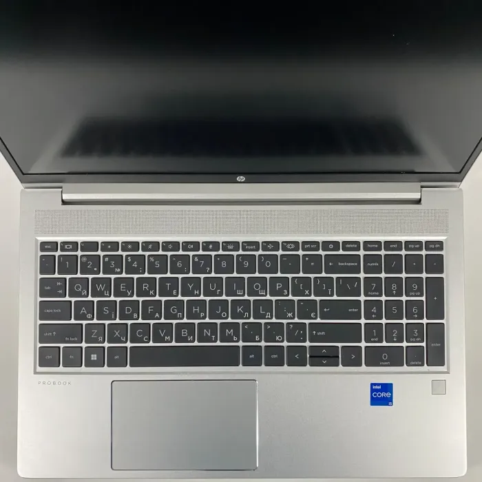 Ультрабук HP ProBook 450 G8 / 15.6" (1920x1080) IPS / Intel Core i5-1135G7 (4 (8) ядра по 2.4 - 4.2 GHz) / 16 GB DDR4 / 256 GB SSD / Intel Iris Xe Graphics / WebCam / TouchID б/в - изображение 3