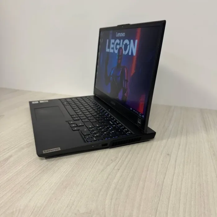 Ігровий ноутбук Б-класу Lenovo Legion 5 15IMH05H / 15.6" (1920x1080) IPS / Intel Core i7-10750H (6 (12) ядер по 2.6 - 5.0 GHz) / 16 GB DDR4 / 1000 GB SSD NVMe / nVidia GeForce RTX 2060, 6 GB GDDR6, 192-bit / WebCam б/в - зображення 5