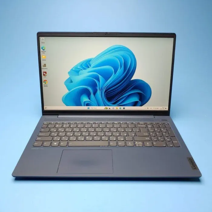 Ультрабук Б-клас Lenovo IdeaPad 5 15ITL05 / 15.6" (1920x1080) IPS / Intel Core i5-1135G7 (4 (8) ядра по 2.4 - 4.2 GHz) / 8 GB DDR4 / 256 GB SSD / Intel Iris X Graphics / WebCam / Win 11 Home б/в - зображення 2