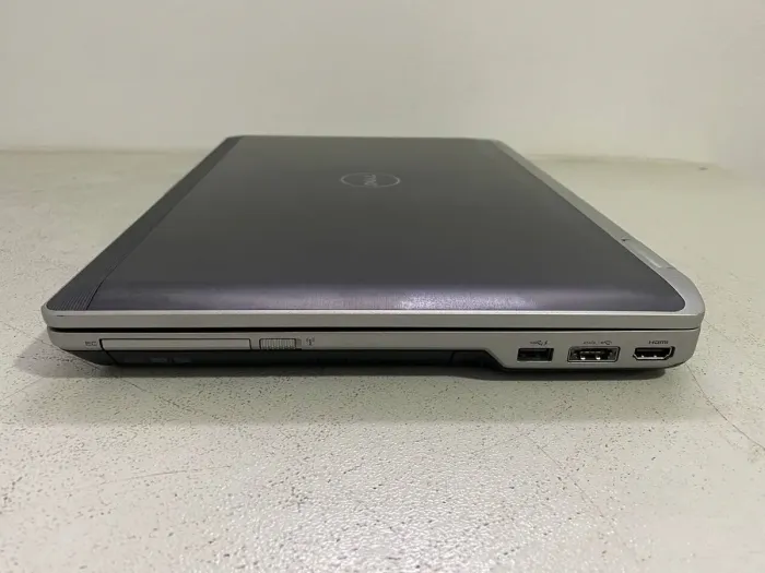 Ноутбук Dell Latitude E6530 / 15.6" (1366x768) TN / Intel Core i5-3230M (2 (4) ядра по 2.6 - 3.2 GHz) / 8 GB DDR3 / 128 GB SSD / Intel HD Graphics 4000 / WebCam / DVD-ROM б/в - зображення 7