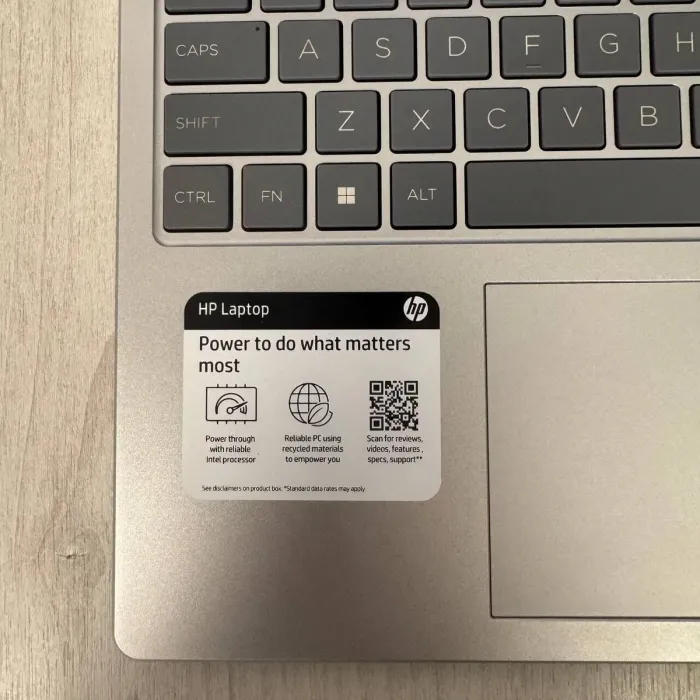 Ультрабук HP 15-fd0445nr / 15.6" (1366x768) TN / Intel Core i5-1235U (10 (12) ядер 3.3 - 4.4 GHz) / 8 GB DDR4 / 256 GB SSD / Intel Iris Xe Graphics / WebCam б/в - зображення 6