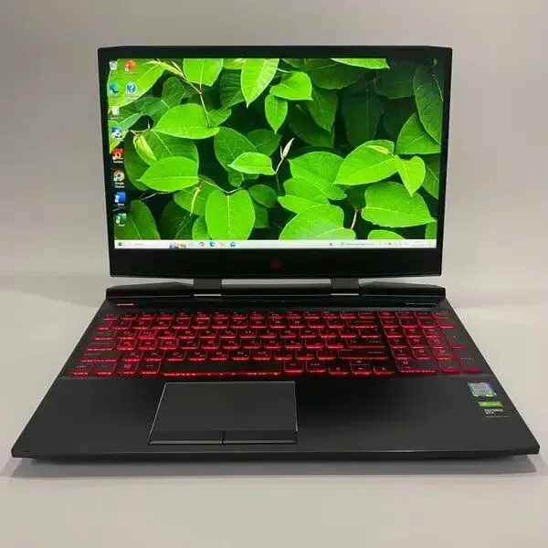 Ігровий ноутбук HP Omen / 15.6" (1920x1080) IPS / Intel Core i7-9750H (6 (12) ядер по 2.6 - 4.5 GHz) / 16 GB DDR4 / 512 GB SSD / nVidia GeForce GTX 1650, 4 GB GDDR5, 128-bit / WebCam / HDMI б/в - зображення 2