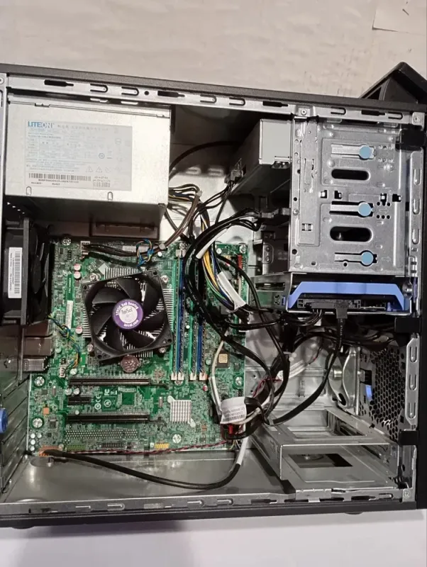 ПК Б-клас Lenovo ThinkCentre M83 Tower / Intel Core i3-4130 (2 (4) ядра по 3.4 GHz) / 16 GB DDR3 / 120 GB SSD + 500 GB HDD / Intel HD Graphics 4400 / DVD-RW б/у - зображення 5