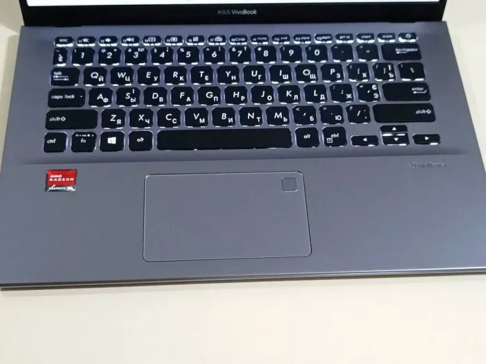 Ультрабук Б-клас Asus VivoBook X412DAP / 14" (1920x1080) TN / AMD Ryzen 3 3250U (2 (4) ядра по 2.6 - 3.5 GHz) / 12 GB DDR4 / 256 GB SSD / AMD Radeon RX Vega 3 Graphics / WebCam / Windows 11 Pro б/в - зображення 7