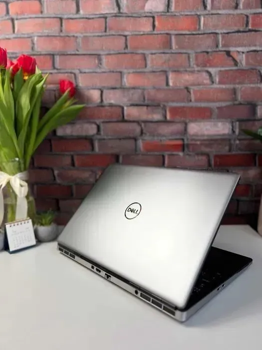 Мобільна робоча станція Dell Precision 7550 / 15.6" (1920x1080) IPS / Intel Core i9-10885H (8 (16) ядер по 2.4 - 5.3 GHz) / 32 GB DDR4 / 1000 GB SSD M.2 / nVidia Quadro RTX 4000, 8 GB GDDR6, 256-bit / WebCam б/в - зображення 9