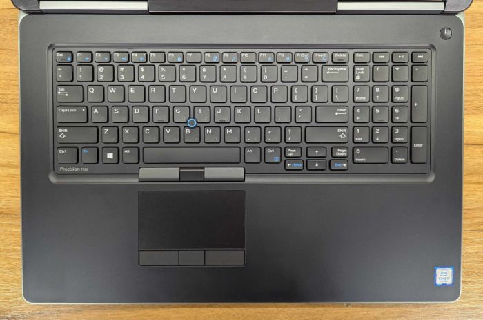 Мобільна робоча станція Dell Precision 7720 / 17,3" (1920x1080) IPS / Intel Core i7-7820HQ (4 (8) ядра по 2,9 - 3,9 ГГц) / 32 ГБ DDR4 / 256 ГБ SSD + 1000 ГБ HDD / nVidia Quadro P3000, 6 ГБ GDDR5, 192-біт / WebCam / Windows 10 б/в - изображение 3