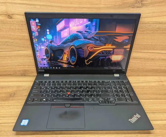 Ультрабук Lenovo ThinkPad T590 / 15.6" (1920x1080) IPS / Intel Core i7-8565U (4 (8) ядра по 1.8 - 4.6 GHz) / 16 GB DDR4 / 512 GB SSD / Intel UHD Graphics 620 / WebCam / TouchID / Windows 10 б/в - зображення 2
