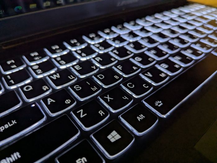 Ігровий ноутбук Lenovo Legion Y540-15IRH / 15.6" (1920x1080) IPS / Intel Core i7-9750HF (6 (12) ядер по 2,6 - 4,5 ГГц) / 16 ГБ DDR4 / 256 ГБ SSD + 1000 ГБ HDD / nVidia GeForce GTX 1660 Ti, 6 ГБ GDDR6, 192-bit / HDMI / Windows 10 б/в - зображення 6