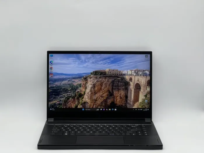 Ігровий ноутбук MSI GS66 Stealth 11UH / 15.6" (1920x1080) IPS / Intel Core i9-11900H (8 (16) ядер по 2.1 - 4.9 GHz) / 32 GB DDR4 / 960 GB SSD / nVidia GeForce RTX 3080, 16 GB GDDR6, 256-bit / WebCam б/в - зображення 2