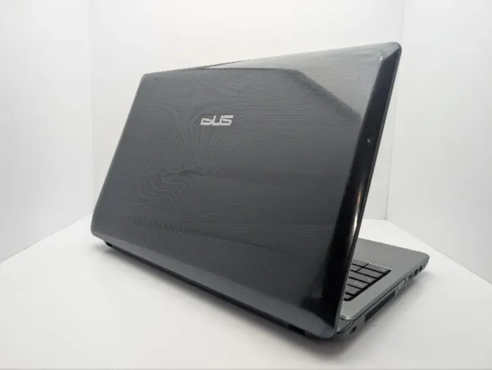Ноутбук Asus A52F / 15.6" (1366x768) TN / Intel Core i3-380M (2 (4) ядра по 2.5 GHz) / 6 GB DDR3 / 120 GB SSD / Intel Graphics / WebCam / DVD-ROM б/в - зображення 8