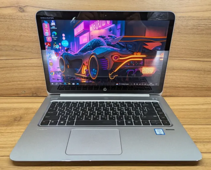 Ультрабук HP EliteBook Folio 1040 G3 / 14" (2560x1440) IPS Touch / Intel Core i7-6600U (2 (4) ядра по 2.6 - 3.4 GHz) / 8 GB DDR4 / 256 GB SSD / Intel HD Graphics 520 / WebCam / Fingerprint / Windows 10 б/в - зображення 2