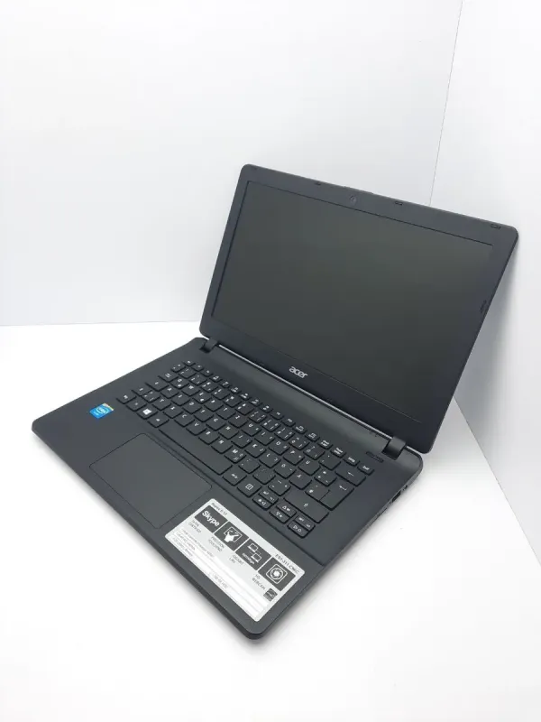 Ноутбук Б-клас Acer e13 / 13.3" (1366x768) TN / Intel Celeron N2840 (2 ядра по 2.16 - 2.58 GHz) / 4 GB DDR3 / 500 GB HDD / Intel HD Graphics / WebCam б/в - зображення 4