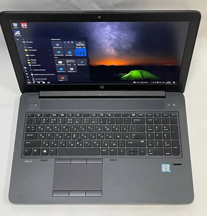 Мобільна робоча станція HP ZBook 15 G3 / 15.6" (1920x1080) TN / Intel Core i7-6820HQ (4 (8) ядра по 2.7 - 3.6 GHz) / 16 GB DDR4 / 256 GB SSD + 500 GB HDD / nVidia Quadro M2000M, 4 GB GDDR5, 128-bit / WebCam б/в - зображення 4