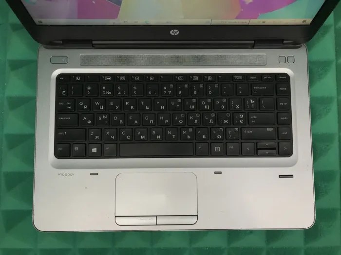 Ноутбук Б-клас HP ProBook 640 G2 / 14" TN / Core i5-6200U (2(4) ядра по 2.3-2.8GHz) / 8GB DDR4 / 180GB SSD / HD Graphics 520 / WebCam / Fingerprint / BD-ROM / DisplayPort б/в - зображення 4