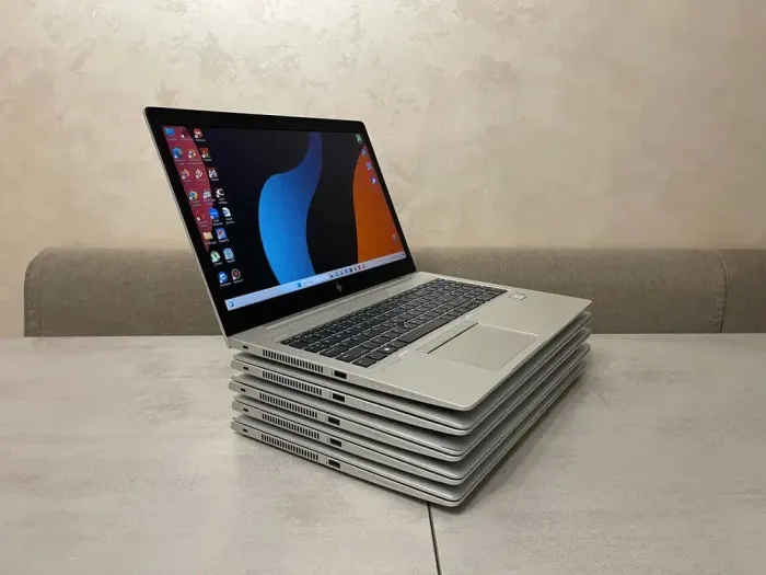Ігровий ноутбук Б-клас HP EliteBook 850 G5 / 15.6" (1920x1080) IPS / Intel Core i7-8650U (4 (8) ядра по 1.9 - 4.2 GHz) / 16 GB DDR4 / 256 GB SSD M.2 / AMD Radeon RX 540, 2 GB GDDR5, 128-bit / WebCam / USB 3.1 / HDMI б/в - зображення 3