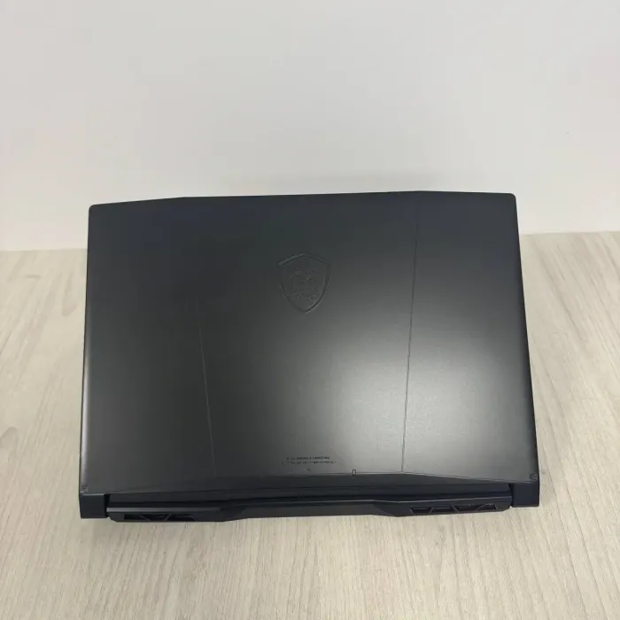 Ігровий ноутбук MSI Katana A15 AI B8VF / 15,6" (1920x1080) IPS / AMD Ryzen 7 8845HS (8 (16) ядер по 3,8 - 5,1 ГГц) / 32 ГБ DDR5 / 1000 ГБ SSD / nVidia GeForce RTX 4060, 8 ГБ GDDR6, 128-біт / Веб-камера б/в - зображення 6