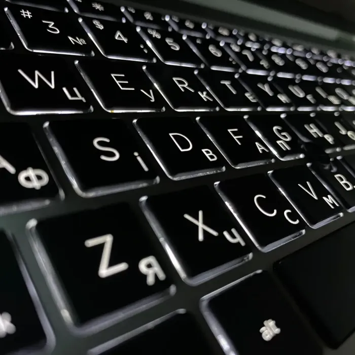 Ультрабук Б-клас HP EliteBook 840 G7 / 14" (1920x1080) IPS / Intel Core i5-10210U (4 (8) ядра по 1.6 - 4.2 GHz) / 16 GB DDR4 / 256 GB SSD / Intel UHD Graphics / WebCam / TouchID б/в - изображение 6