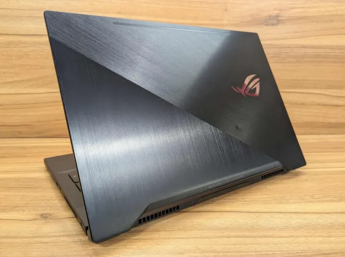 Ігровий ноутбук Asus ROG GU501GM / 15.6" (1920x1080) IPS / Intel Core i7-8750H (6 (12) ядер по 2,2 - 4,1 ГГц) / 32 ГБ DDR4 / 256 ГБ SSD + 1000 ГБ HDD / nVidia GeForce GTX 1060, 6 ГБ GDDR5, 192-біт / WebCam / Windows 10 б/в - зображення 9