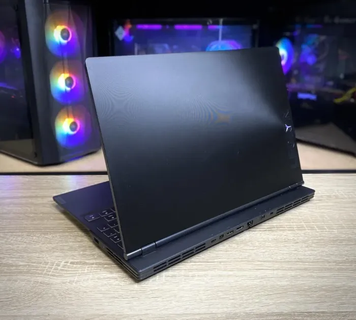 Ігровий ноутбук Lenovo Legion Y540-15IRH / 15.6" (1920x1080) IPS / Intel Core i5-9300H (4 (8) ядра по 2.4 - 4.1 GHz) / 16 GB DDR4 / 512 GB SSD / nVidia GeForce RTX 2060, 6 GB GDDR6, 192-bit / WebCam б/в - зображення 6