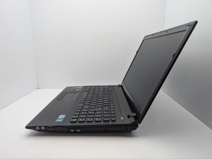 Ноутбук Terra Mobile 1547 / 15.6" (1366x768) TN / Intel Core i3-2350M (2 (4) ядра по 2.3 GHz) / 6 GB DDR3 / 250 GB HDD / nVidia GeForce GT 520M, 1 GB GDDR3, 64-bit / WebCam / DVD-ROM б/в - зображення 5