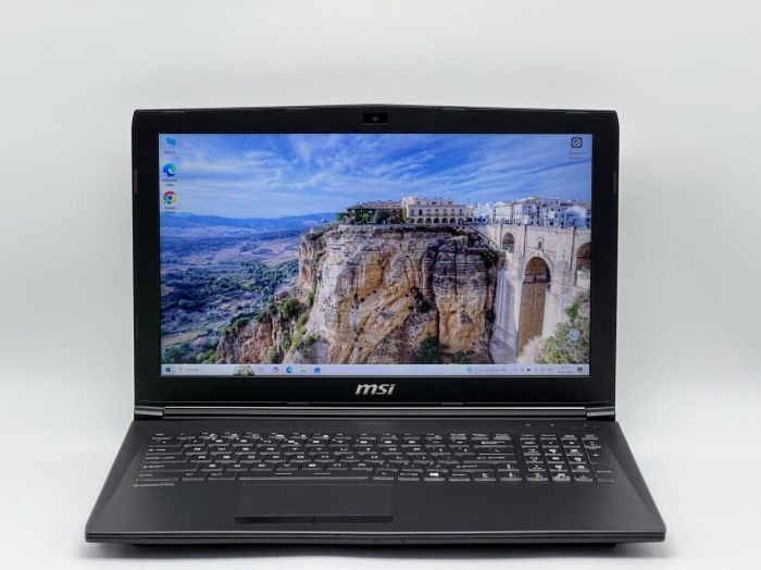 Ігровий ноутбук MSI GL62M 7RD / 15.6" (1920x1080) IPS / Intel Core i7-7700HQ (4 (8) ядра по 2,8 - 3,8 ГГц) / 16 ГБ DDR4 / 128 ГБ SSD + 1000 ГБ HDD / nVidia GeForce GTX 1050, 2 ГБ GDDR5, 128-біт / WebCam / HDMI б/в - изображение 2