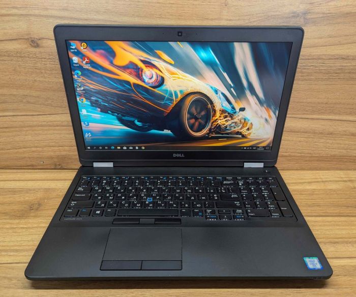 Ноутбук Dell Latitude E5570 / 15.6" (1920x1080) IPS / Intel Core i5-6440HQ (4 ядра по 2.6 - 3.5 GHz) / 16 GB DDR4 / 512 GB SSD / AMD Radeon R7 M370, 2 GB GDDR5, 128-bit / HDMI / WebCam / Windows 10 б/в - зображення 2