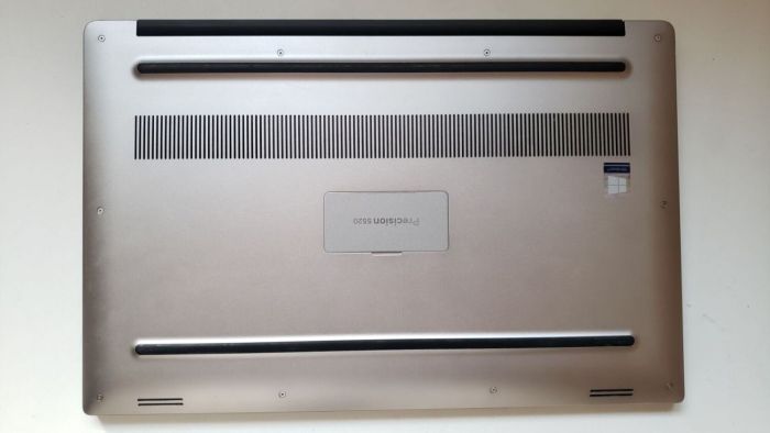 Мобільна робоча станція Dell Precision 5520 / 15.6" (3840x2160) IPS Touch / Intel Core i7-7820HQ (4 (8) ядра по 2,9 - 3,9 ГГц) / 16 ГБ DDR4 / 512 ГБ SSD + 500 ГБ HDD / nVidia Quadro M1200, 4 ГБ GDDR5, 128-біт / WebCam / Win 10 Pro б/в - зображення 7