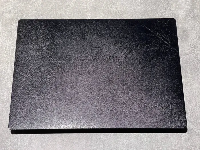 Ноутбук Lenovo V330-14IKB / 14" (1920x1080) TN / Intel Core i5-8250U (4 (8) ядра по 1.6 - 3.4 GHz) / 4 GB DDR4 / 120 GB SSD / Intel UHD Graphics 620 / WebCam б/в - зображення 5