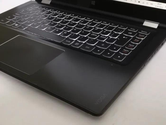 Ультрабук-трансформер Б-класс Lenovo ThinkPad Yoga 700-14ISK / 14" IPS Touch / Core i7-6500U (2(4) ядра по 2.5-3.1GHz) / 8GB DDR3 / 256GB SSD / HD Graphics 520 / WebCam / USB 3.0 б/в - зображення 5