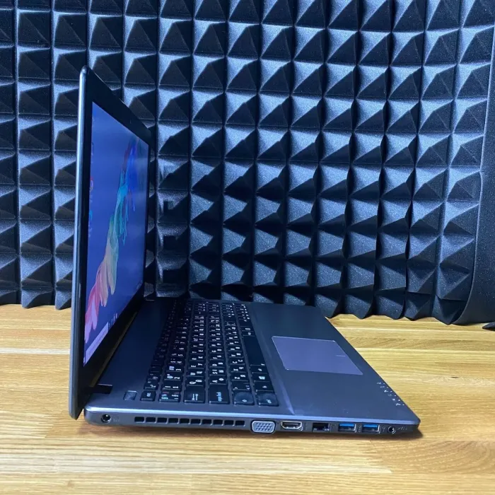 Ноутбук Б-клас Asus F550L / 15.6" (1366x768) TN / Intel Core i7-4500U (2 (4) ядра по 1.8 - 3.0 GHz) / 12 GB DDR3 / 128 GB SSD / Intel HD Graphics 4400 / WebCam / DVD-ROM б/в - зображення 5