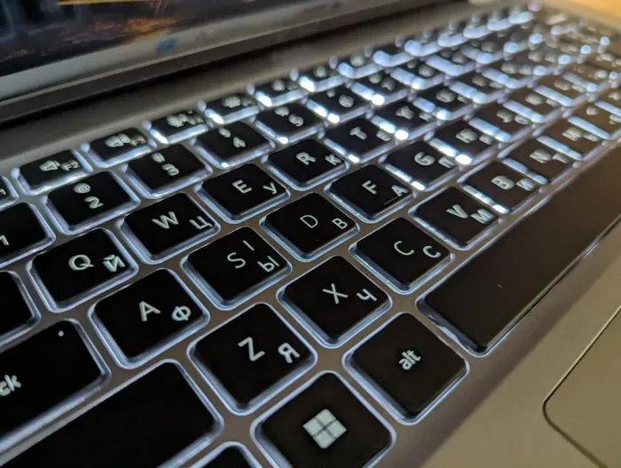 Ультрабук Dell Latitude 5440 / 14" (1920x1080) IPS / Intel Core i5-1345U (10 (12) ядер по 3.5 - 4.7 GHz) / 32 GB DDR4 / 512 GB SSD / Intel Iris Xe Graphics / WebCam / Windows 11 б/в - зображення 6