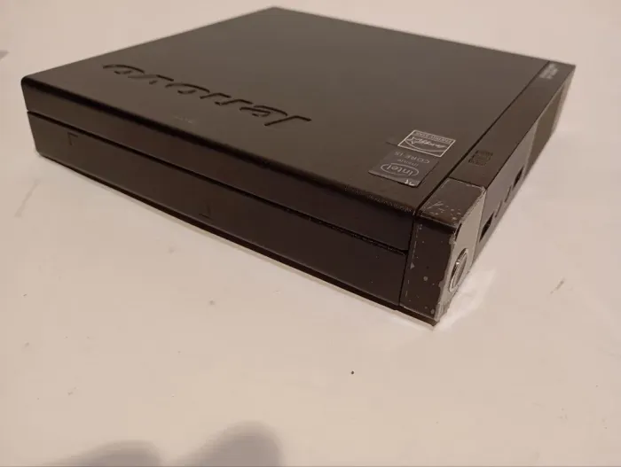 Неттоп Lenovo ThinkCentre M83 Tiny USFF / Intel Core i5-4570T (2 (4) ядра по 2.9 - 3.6 GHz) / 8 GB DDR3 / 256 GB SSD / Intel HD Graphics 4600 б/в - зображення 3