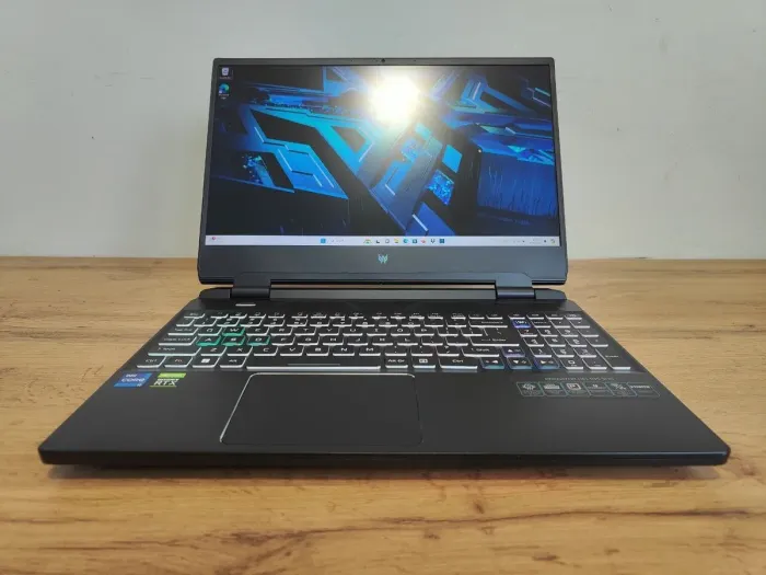Ігровий ноутбук Б-клас Acer Predator PH315-55-70ZV / 15.6" (2560x1440) IPS / Intel Core i7-12700H (14 (20) ядер по 2.3 - 4.7 GHz) / 16 GB DDR5 / 512 GB SSD / nVidia GeForce RTX 3060, 6 GB GDDR6, 192-bit / WebCam / HDMI / Windows 11 Home б/в - зображення 4