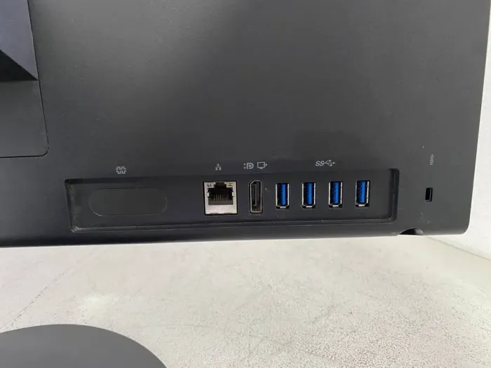 Моноблок Lenovo ThinkCentre M810z / 22" (1920x1080) TN / Intel Core i3-7100 (2 (4) ядра по 3.9 GHz) / 8 GB DDR4 / 256 GB SSD / Intel HD Graphics 630 / Wi-Fi / DVD-ROM б/в - зображення 6