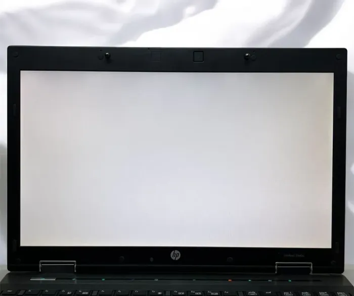 Ноутбук HP EliteBook 8540w / 15.6" (1600x900) TN / Intel Core i5-520M (2 (4) ядра по 2.4 - 2.93 GHz) / 8 GB DDR3 / 256 GB SSD / nVidia Quadro FX 880M, 1 GB DDR3, 128-bit / Без АКБ б/в - зображення 8