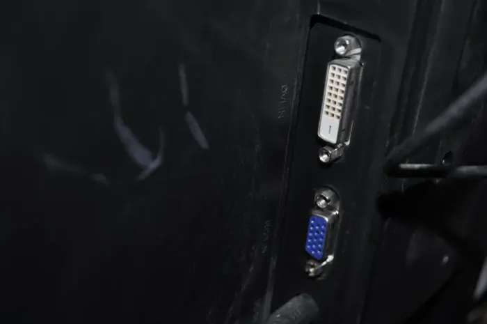 Комплект ПК: Fujitsu Esprimo D756 E85 SFF / Intel Core i5-6500 (4 ядра по 3.2 - 3.6 GHz) / 8 GB DDR4 / 120 GB SSD / Intel HD Graphics 530 / DVD-ROM + Монитор Б-класс Samsung SyncMaster S22A450BW / 22" (1680x1050) TN / VGA, DVI б/в - зображення 15