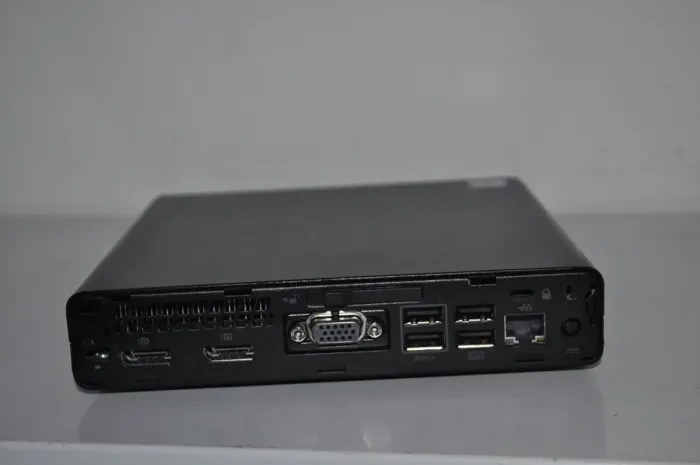 Неттоп HP EliteDesk 800 G3 Desktop Mini USFF / Intel Core i5-6500T (4 ядер по 2.5 - 3.1 GHz) / 16 GB DDR4 / 240 GB SSD / Intel UHD Graphics 630 /Windows 11 Pro б/в - зображення 2