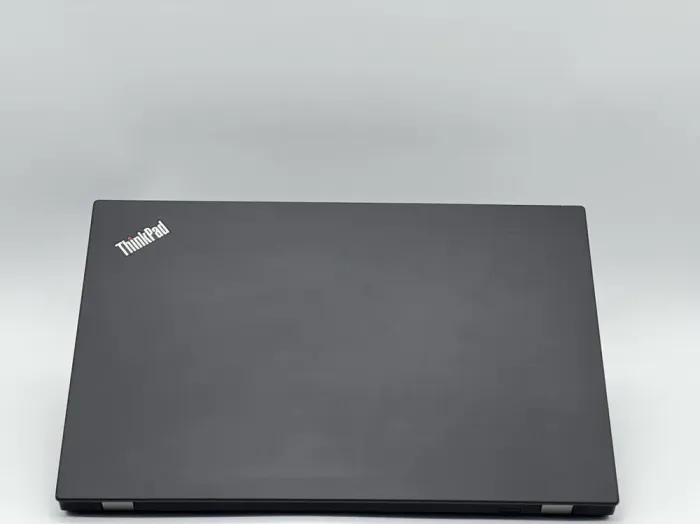 Ультрабук Lenovo ThinkPad T590 / 15.6" (1920x1080) IPS / Intel Core i5-8365U (4 (8) ядра по 1.6 - 4.1 GHz) / 16 GB DDR4 / 240 GB SSD / Intel UHD Graphics / WebCam б/в - зображення 5