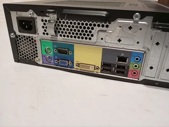 ПК Б-клас Acer Veriton X2611G SFF / Intel Core i5-4570S (4 ядра по 2.9 - 3.6 GHz) / 8 GB DDR3 / 120 GB SSD / Intel HD Graphics 4600 / DVD-RW б/в - зображення 4