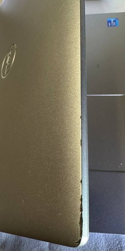 Ультрабук Б-клас Dell Latitude 5520 / 15,6" (1920x1080) IPS / Intel Core i7-1185G7 (4 (8) ядра по 3,0 - 4,8 ГГц) / 16 ГБ DDR4 / 512 ГБ SSD / Intel Iris Xe Graphics / WebCam б/в - зображення 15