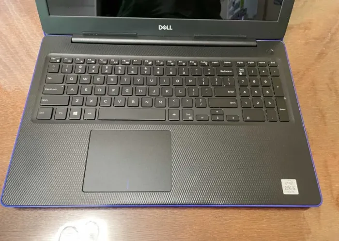 Ноутбук Dell Inspiron 3593 / 15.6" (1920x1080) TN Touch / Intel Core i7-1065G7 (4 (8) ядра по 1.3 - 3.9 GHz) / 8 GB DDR4 / 256 GB SSD / Intel Iris Plus Graphics / WebCam б/в - зображення 4