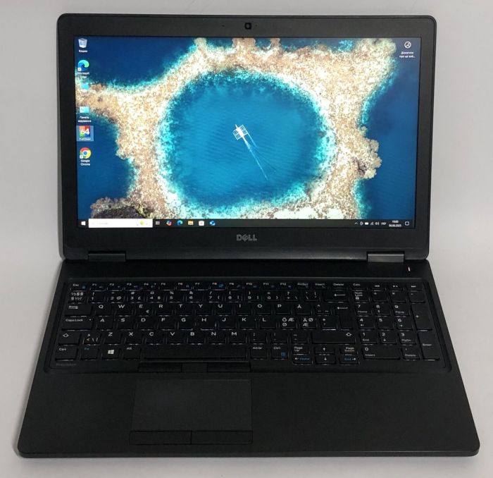 Мобільна робоча станція Б-клас Dell Precision 3520 / 15.6" (1920x1080) IPS / Intel Core i7-6820HQ (4 (8) ядра по 2.7 - 3.6 GHz) / 16 GB DDR4 / 256 GB SSD / nVidia Quadro M620, 2 GB GDDR5, 128-bit / WebCam / Win 10 Pro б/в - зображення 2