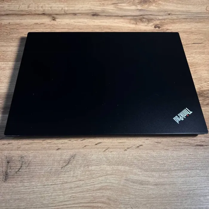 Ноутбук Lenovo ThinkPad E495 / 14" (1920x1080) IPS / AMD Ryzen 5 3500U (4 (8) ядра по 2.1 - 3.7 GHz) / 16 GB DDR4 / 256 GB SSD / AMD Radeon Vega 8 Graphics / WebCam б/в - зображення 10