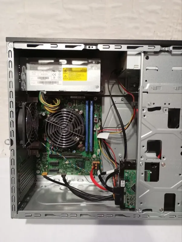 ПК Б-клас Fujitsu ESPRIMO P410 E85+ Tower / Intel Core i5-3470S (4 ядра по 2.9 - 3.6 GHz) / 8 GB DDR3 / 256 GB SSD + 500 GB HDD / Intel HD Graphics 2500 / DVD-RW б/в - зображення 5