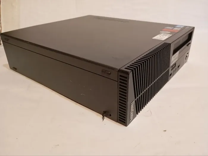 ПК Б-клас Lenovo ThinkCentre M72e SFF / Intel Core i5-3470S (4 ядра по 2.9 - 3.6 GHz) / 8 GB DDR3 / 500 GB HDD / Intel HD Graphics 2500 / DVD-RW б/в - зображення 3