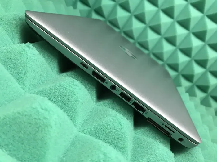 Ноутбук Б-клас HP EliteBook 840 G3 / 14" TN / Core i5-6300U (2(4) ядра по 2.4-3GHz) / 8GB DDR4 / 128GB SSD M.2 / HD Graphics 520 / WebCam б/в - зображення 8