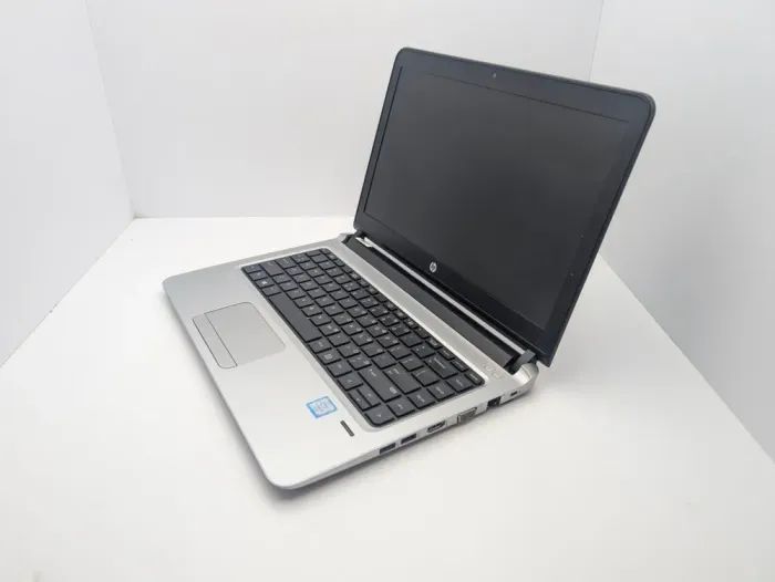 Ноутбук HP ProBook 430 G3 / 13.3" (1366x768) TN / Intel Core i5-6200U (2 (4) ядра по 2.3 - 2.8 GHz) / 4 GB DDR4 / 128 GB SSD / Intel HD Graphics 520 / WebCam / HDMI б/в - зображення 4