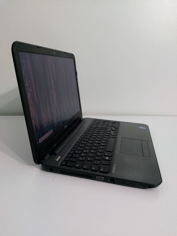 Ноутбук Б-клас Dell Latitude 3540 / 15.6" (1366x768) TN / Intel Core i5-4210U (2 (4) ядра по 1.7 - 2.7 GHz) / 16 GB DDR3 / 256 GB SSD / Intel HD Graphics 4400 / WebCam / DVD-ROM б/в - зображення 4