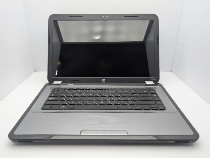 Ноутбук HP Pavilion g6-1195sg / 15.6" (1366x768) TN / AMD Phenom ll P960 (4 ядра по 1.8 GHz) / 6 GB DDR3 / 640 GB HDD / AMD Radeon HD 6470M, 512 MB GDDR3, 64-bit / WebCam / DVD-ROM б/в - зображення 3