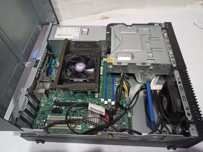 ПК Lenovo ThinkCentre M78 SFF / AMD A4-5300B (2 ядра по 3.4 - 3.6 GHz) / 8 GB DDR3 / 120 GB SSD NEW / AMD Radeon HD 7480D / DVD-RW б/в - зображення 5